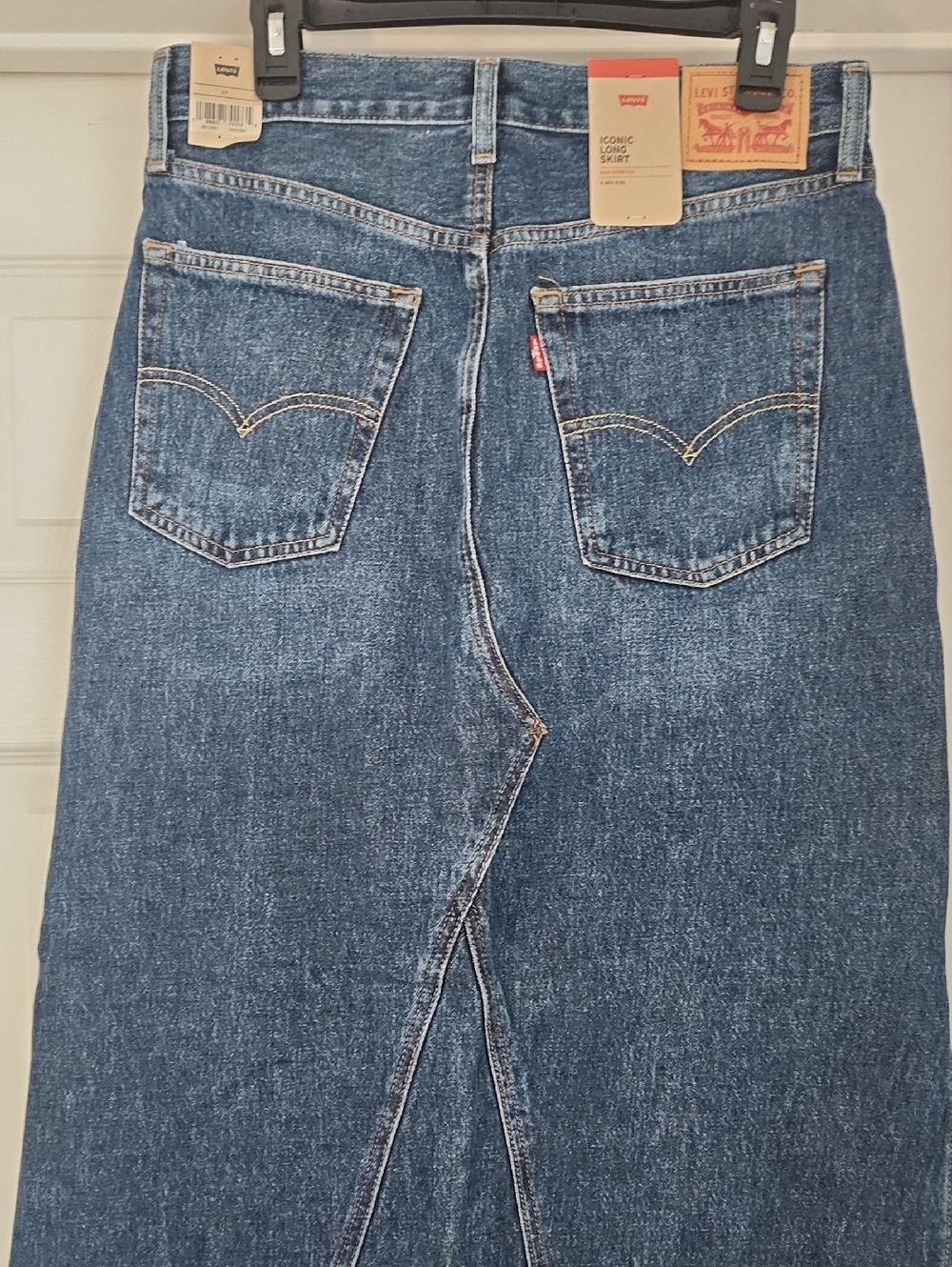 Levi's Iconic Long Skirt, Dark Wash, Size 29, New with Tags - Picture 7 of 16